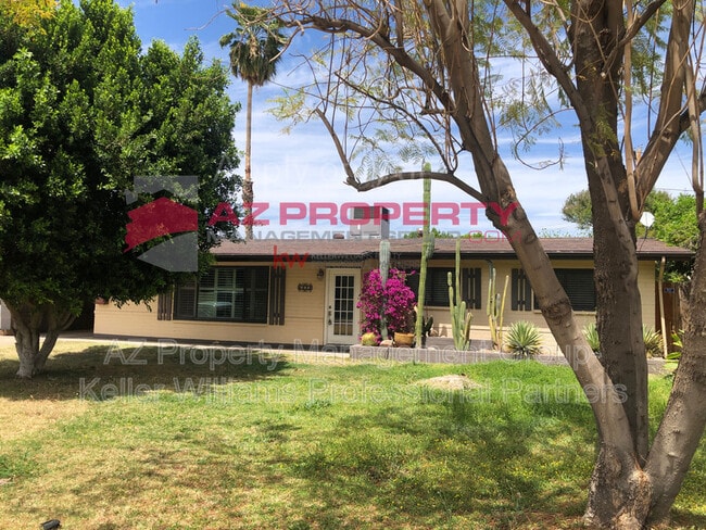 property at 4020 E Campbell Ave