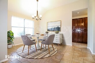 4529 Oasis Ct in Yukon, OK - Foto de edificio - Building Photo