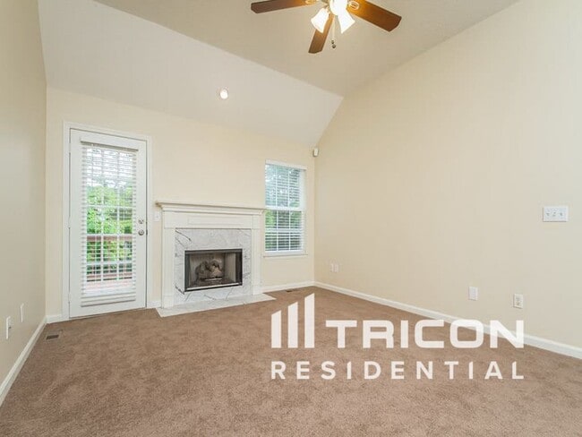 3204 W Yorkshire Ct in Mount Juliet, TN - Building Photo - Building Photo