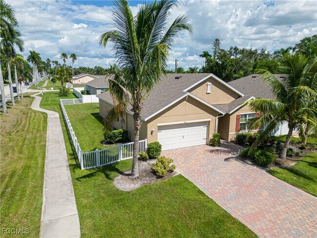 1401 Fountain Ave in Ft. Myers, FL - Building Photo - Building Photo