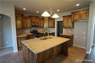 1614 Pebble Beach Dr in Fayetteville, AR - Building Photo - Building Photo
