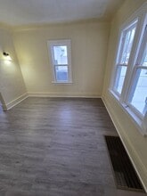 1938 Clinton St in Muskegon, MI - Building Photo - Building Photo