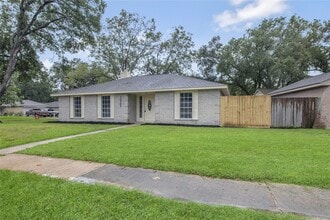 13703 Cologne Dr in Houston, TX - Building Photo - Building Photo