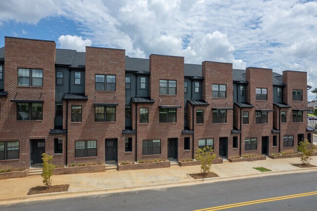 Northside Townhomes in Spartanburg, SC - Building Photo - Building Photo