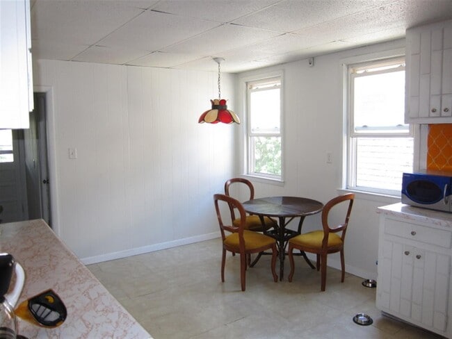 16 Oxford St, Unit 2 in Somerville, MA - Building Photo - Building Photo