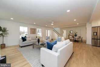 371 Kresson Rd in Cherry Hill Township, NJ - Building Photo - Building Photo