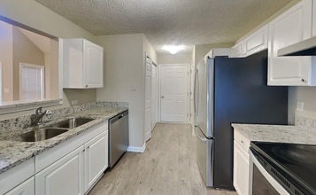 6216 Nellie Ct SE in Mableton, GA - Foto de edificio - Building Photo