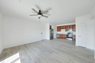 2080 Millennium Wy in Hanford, CA - Building Photo - Building Photo