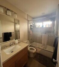 1909 22nd St, Unit 3 in Santa Monica, CA - Foto de edificio - Building Photo