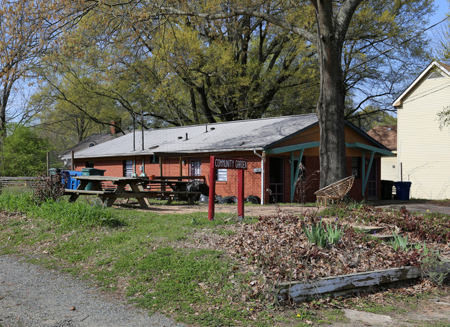 835 Wilkerson Ave in Durham, NC - Building Photo - Building Photo