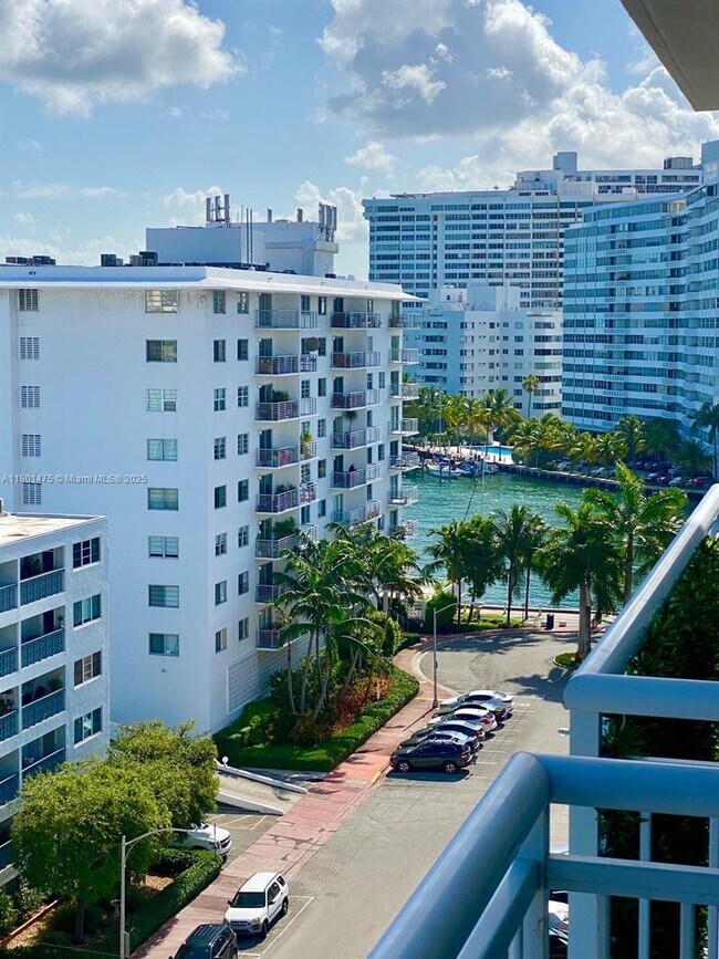 property at 1345 Lincoln Rd