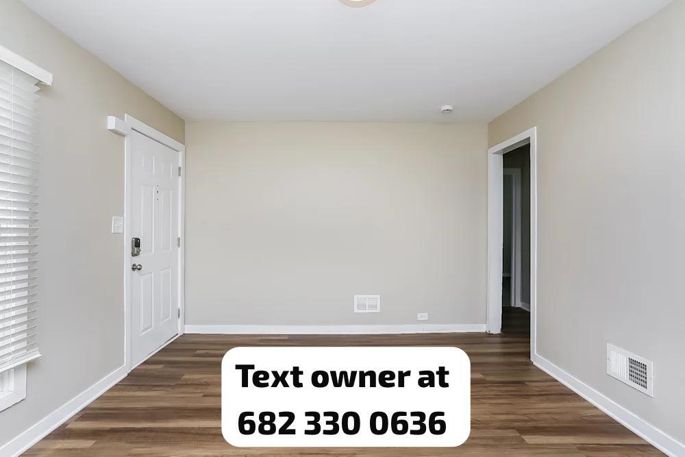 467 W Avery St in Elmhurst, IL - Building Photo