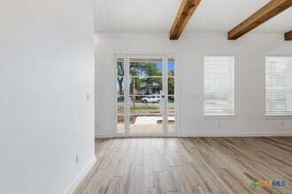 158 S Academy Ave in New Braunfels, TX - Building Photo - Building Photo