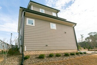 48 Cottage Way in Pittsboro, NC - Building Photo - Building Photo