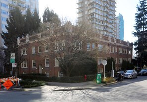 1080 Gilford St in Vancouver, BC - Building Photo