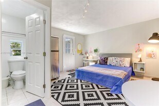 427 S 24th Ave, Unit 7 in Hollywood, FL - Building Photo