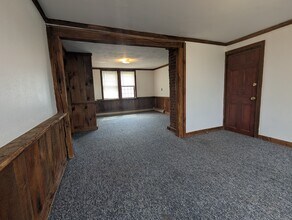 73 Park Ave in Enfield, CT - Building Photo - Building Photo