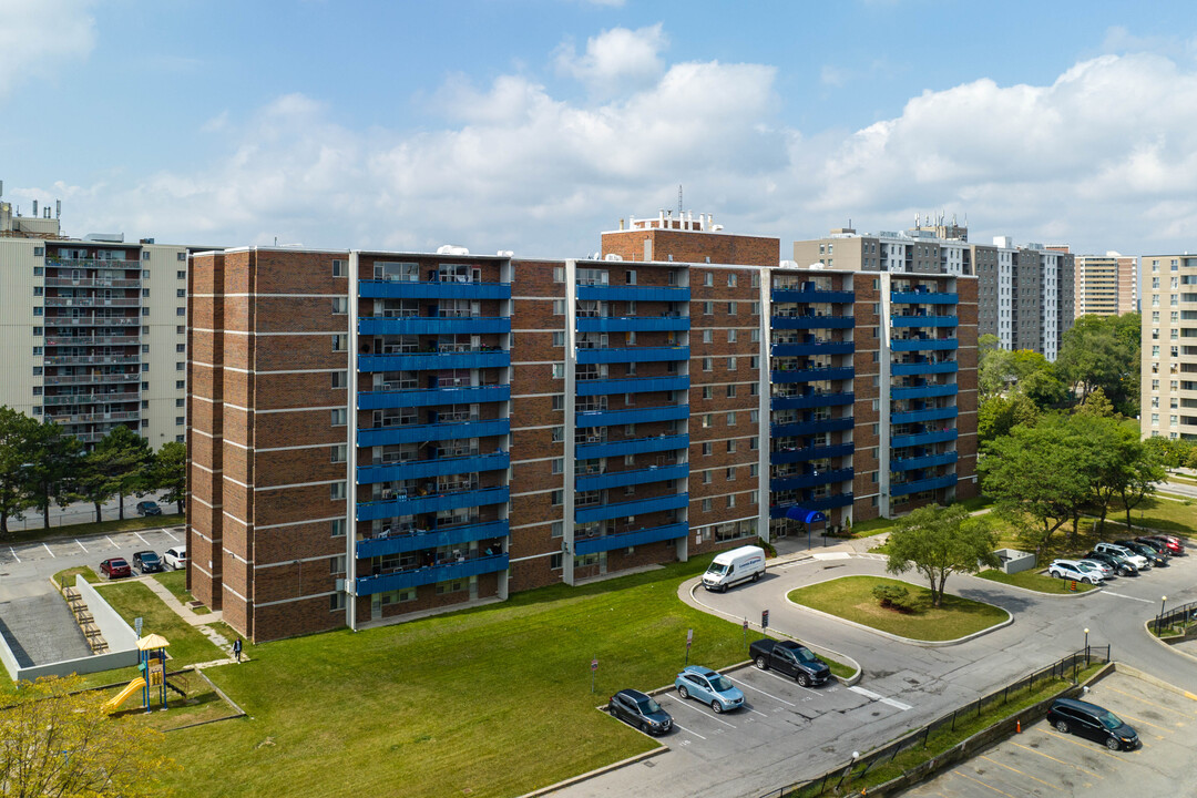 Westbury in Toronto, ON - Building Photo