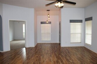10212 Red Bluff Ln in Fort Worth, TX - Building Photo - Building Photo