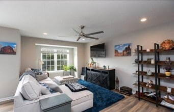 1092 Shadowlawn Dr in Dunellen, NJ - Building Photo - Building Photo