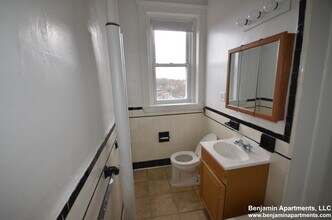 1820 Commonwealth Ave, Unit 29 in Boston, MA - Building Photo - Building Photo