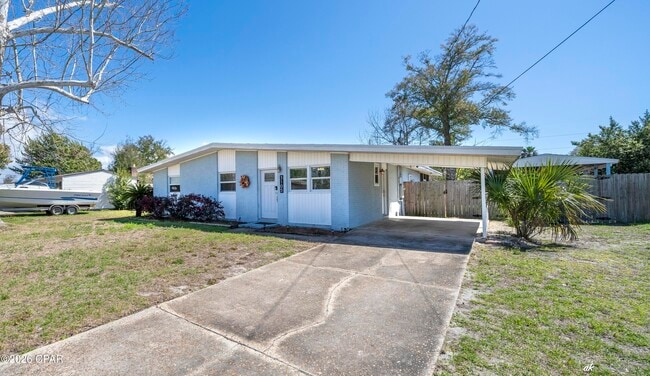 3105 W 21st Ct in Panama City, FL - Building Photo - Building Photo