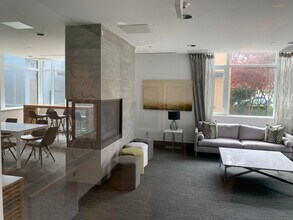 188 Agnes St in New Westminster, BC - Building Photo - Building Photo