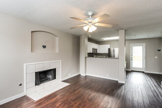1821 Purdue Dr in Glenn Heights, TX - Building Photo - Building Photo