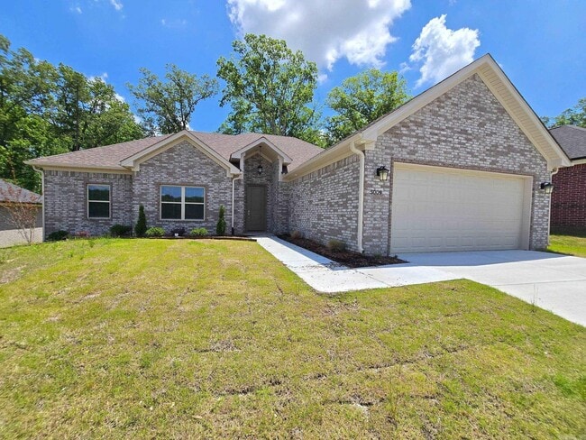 5009 Springwood Cir