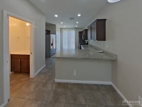 10336 W Devonshire Ave in Phoenix, AZ - Building Photo - Building Photo