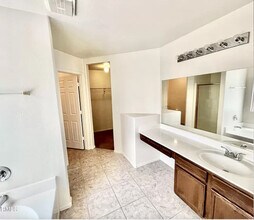 608 W Rattlesnake Pl in Casa Grande, AZ - Building Photo - Building Photo