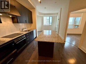 23 Glebe Rd W in Toronto, ON - Building Photo - Building Photo