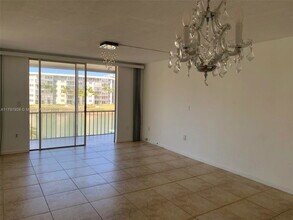 2903 Point E Dr in Sunny Isles Beach, FL - Building Photo - Building Photo