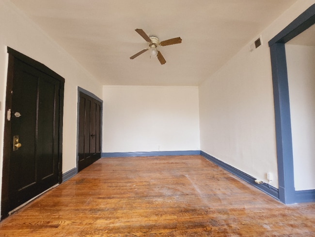 1158 S Mason Ave-Unit -E3 in Chicago, IL - Building Photo - Building Photo