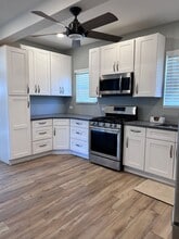 729 Lebanon St in Aurora, IL - Foto de edificio - Building Photo