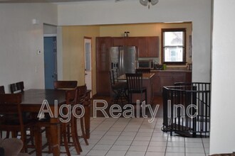2337 N James Ave in Minneapolis, MN - Building Photo - Building Photo