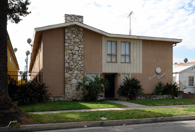 720 E Hardy St in Inglewood, CA - Building Photo - Building Photo