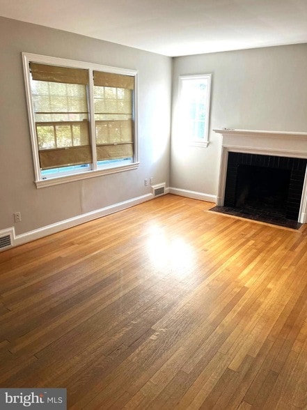 6110 Wynnwood Rd in Bethesda, MD - Building Photo - Building Photo