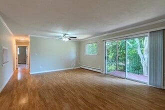 10 Longwood Dr in Andover, MA - Building Photo - Building Photo