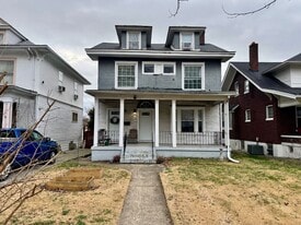 4725 Southern Pkwy in Louisville, KY - Building Photo