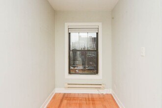 2830 N Mildred Ave in Chicago, IL - Building Photo - Building Photo