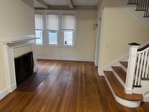 148 Strathmore Rd, Unit 2 in Boston, MA - Foto de edificio - Building Photo