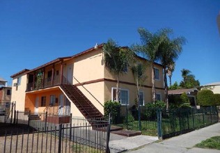 917-919 N Ardmore Ave in Los Angeles, CA - Building Photo - Building Photo