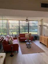 1709 Whitehall Dr in Davie, FL - Building Photo - Building Photo