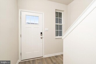 7 Anna Ln in Mount Holly, NJ - Building Photo - Building Photo