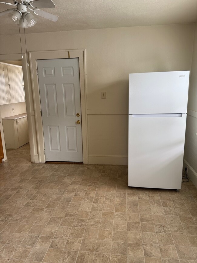101 Ardmore St, Unit 101 in Springfield, MA - Foto de edificio - Building Photo