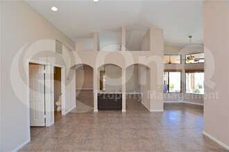 510 S Lagoon Dr in Gilbert, AZ - Building Photo - Building Photo