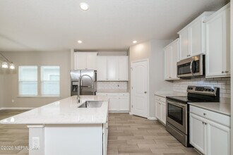 1748 Mathews Manor Dr in Jacksonville, FL - Building Photo - Building Photo