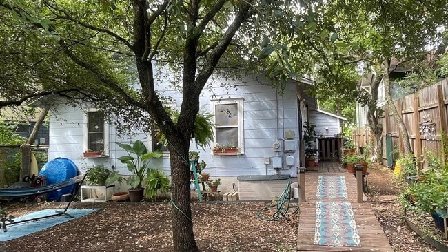 618 W 35th St in Austin, TX - Building Photo - Building Photo