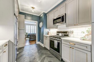 28 Collier Rd NW, Unit 11 in Atlanta, GA - Building Photo - Building Photo